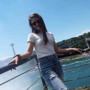 Meet your Posher, Savannah